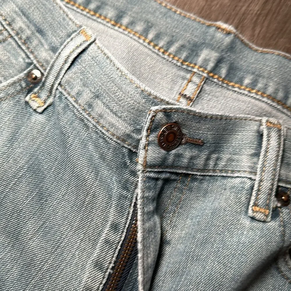Levis item preowned